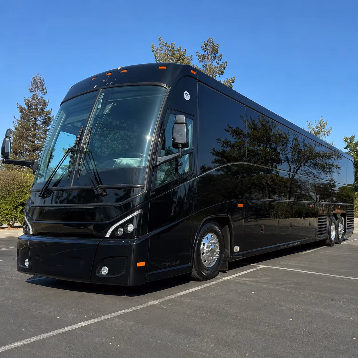 long distance bus rentals that fit your group size and your budget
